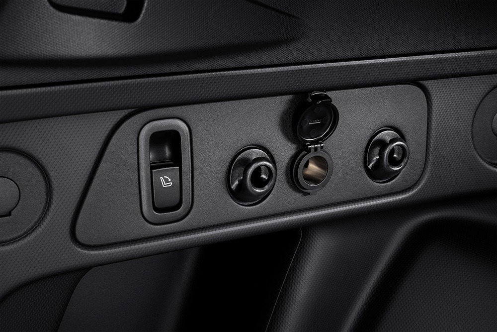 Subaru Foresters bagsæder kan nemt lægges ned fra bagagerummet for at skabe et fladt lastrumsgulv.