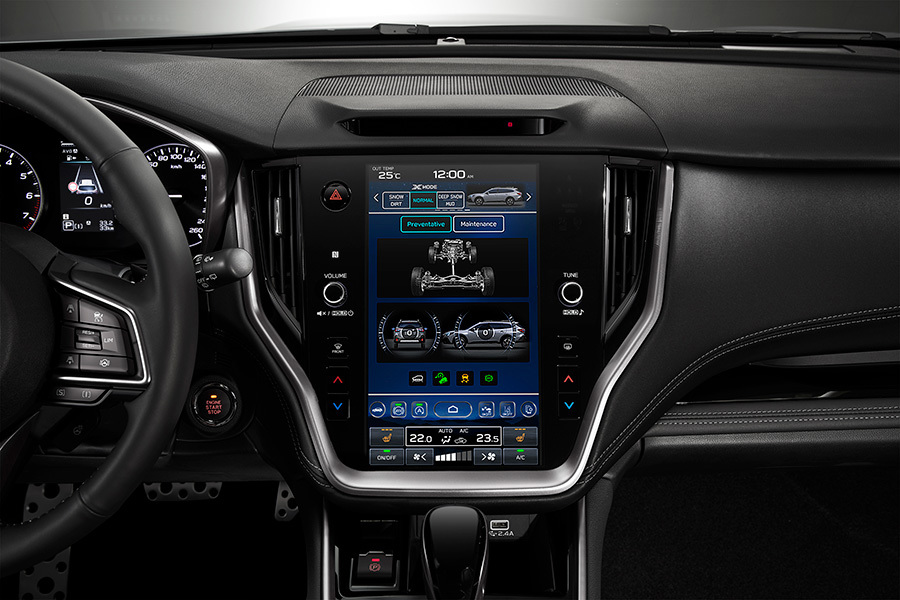 Subaru Outback med informativ touchskærm – hold øje med alt fra køretilstand og drivsystem til brændstoføkonomi og bilens dynamik i realtid.